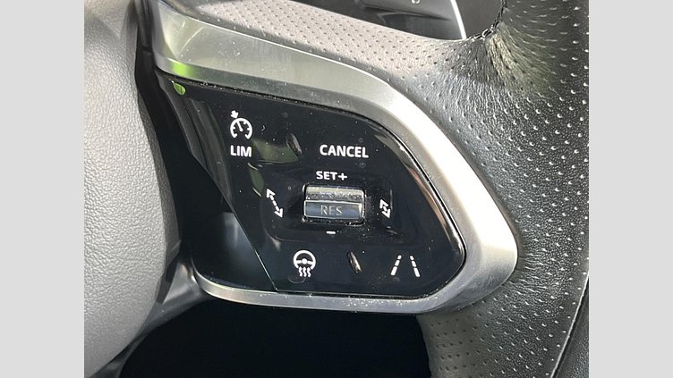 2021 認定中古車 Jaguar XE アイガーグレー D200 AWD（オートマチック）MHEV R-DYNAMIC S D200 AWD