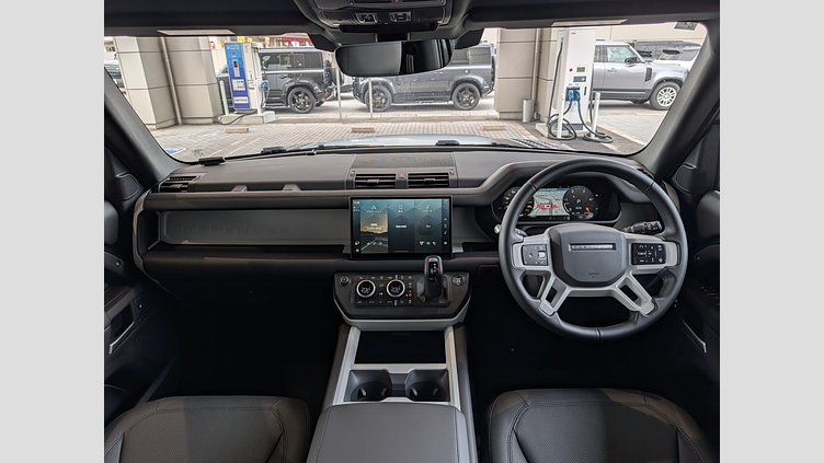 2025 認定中古車 Land Rover Defender 90 カルパチアングレイ D350 ディーゼルマイルドハイブリッド X-Dynamic HSE