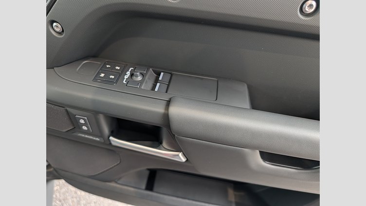 2025 認定中古車 Land Rover Defender 90 カルパチアングレイ D350 ディーゼルマイルドハイブリッド X-Dynamic HSE