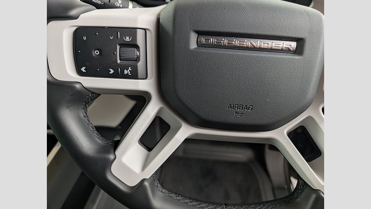 2025 認定中古車 Land Rover Defender 90 カルパチアングレイ D350 ディーゼルマイルドハイブリッド X-Dynamic HSE