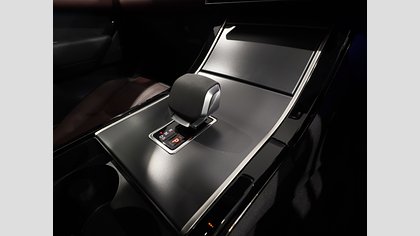 Range Rover Velar 25