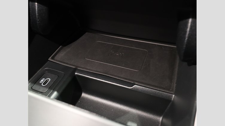 2023 認定中古車 Land Rover Range Rover Velar ザダルグレイ D200マイルドハイブリッド（ディーゼル） Standard Wheelbase Dynamic HSE