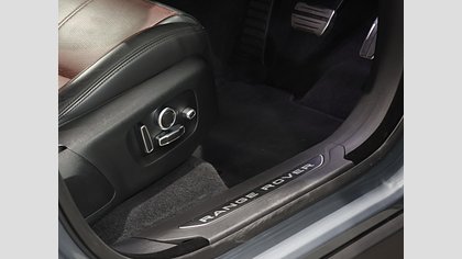 Range Rover Velar 15