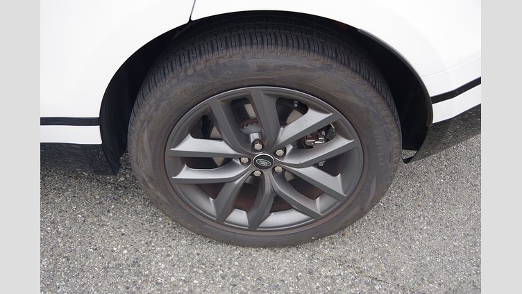 2024 認定中古車 Land Rover Range Rover Velar オストゥーニパールホワイト P400eプラグインハイブリッド（ガソリン） スタンダードホイールベース Dynamic SE