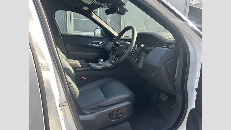 2024 認定中古車 Land Rover Range Rover Velar オストゥーニパールホワイト D200マイルドハイブリッド（ディーゼル） スタンダードホイールベース Dynamic SE