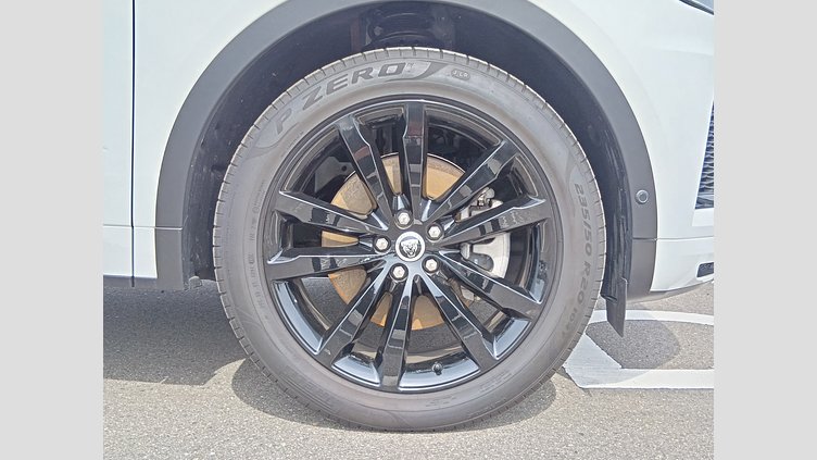 2024 認定中古車 Jaguar E-Pace フジホワイト P250（ガソリン） R-DYNAMIC SE