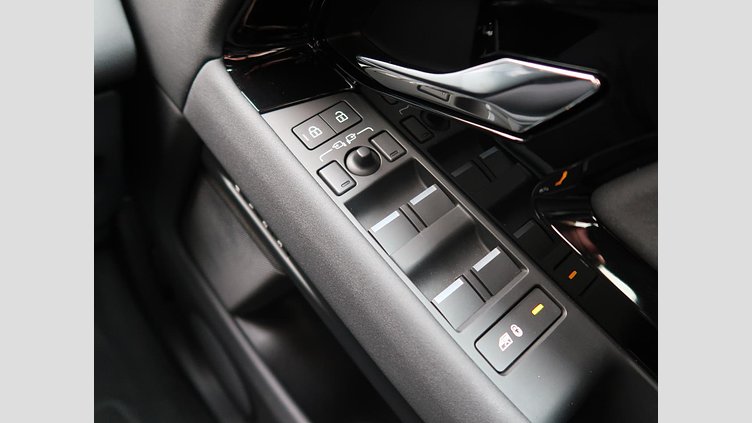 2024 認定中古車 Land Rover Range Rover Evoque サントリーニブラック D200マイルドハイブリッド（ディーゼル） Standard Wheelbase DYNAMIC SE