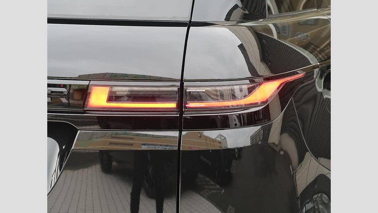 2024 認定中古車 Land Rover Range Rover Evoque サントリーニブラック D200マイルドハイブリッド（ディーゼル） Standard Wheelbase DYNAMIC SE