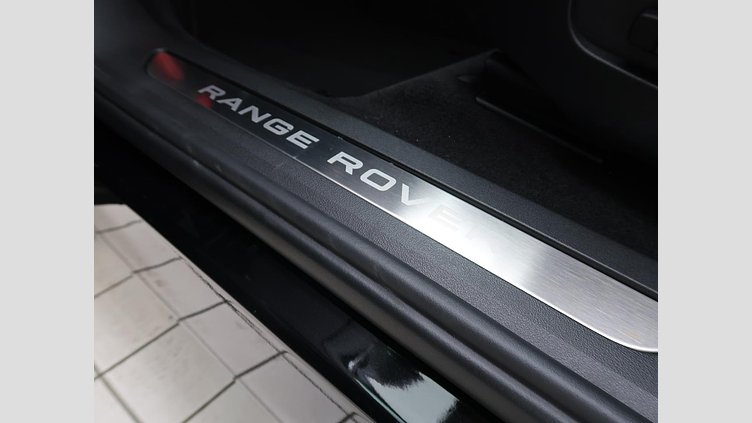 2024 認定中古車 Land Rover Range Rover Evoque サントリーニブラック D200マイルドハイブリッド（ディーゼル） Standard Wheelbase DYNAMIC SE