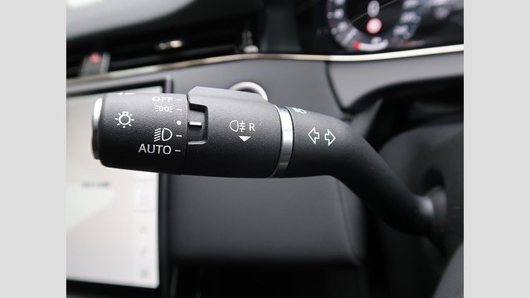 2024 認定中古車 Land Rover Range Rover Evoque サントリーニブラック D200マイルドハイブリッド（ディーゼル） Standard Wheelbase DYNAMIC SE