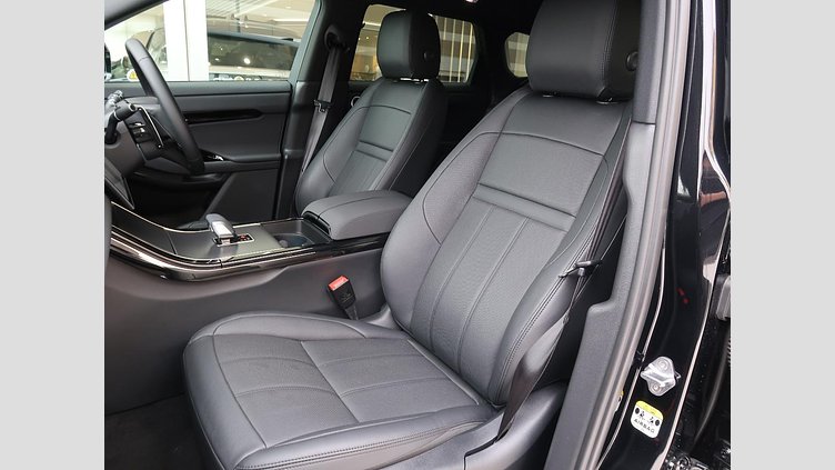 2024 認定中古車 Land Rover Range Rover Evoque サントリーニブラック D200マイルドハイブリッド（ディーゼル） Standard Wheelbase DYNAMIC SE