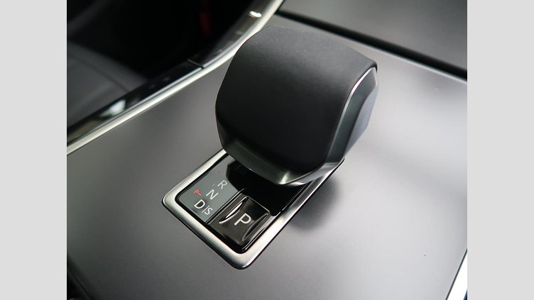 2024 認定中古車 Land Rover Range Rover Evoque サントリーニブラック D200マイルドハイブリッド（ディーゼル） Standard Wheelbase DYNAMIC SE