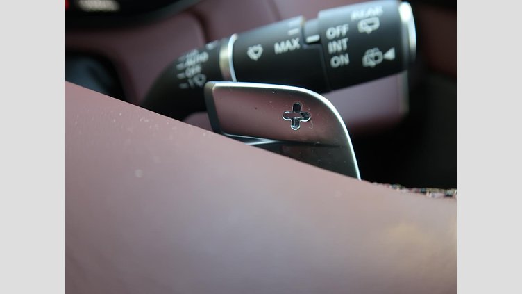 2023 認定中古車 Land Rover Range Rover Sport カルパチアングレイ 3.0リッター6気筒300PSターボチャージドディーゼルMHEV（オートマチック） DYNAMIC SE