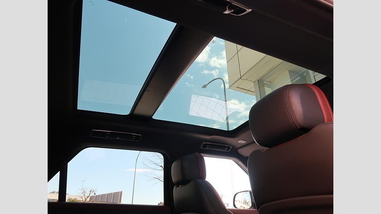 2023 認定中古車 Land Rover Range Rover Sport カルパチアングレイ 3.0リッター6気筒300PSターボチャージドディーゼルMHEV（オートマチック） DYNAMIC SE