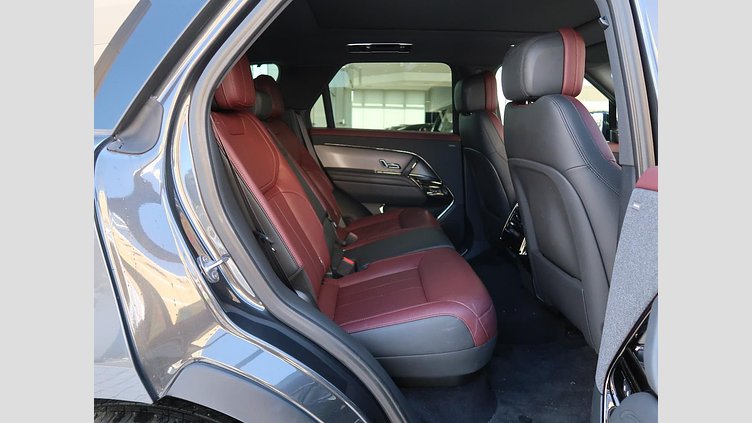 2023 認定中古車 Land Rover Range Rover Sport カルパチアングレイ 3.0リッター6気筒300PSターボチャージドディーゼルMHEV（オートマチック） DYNAMIC SE