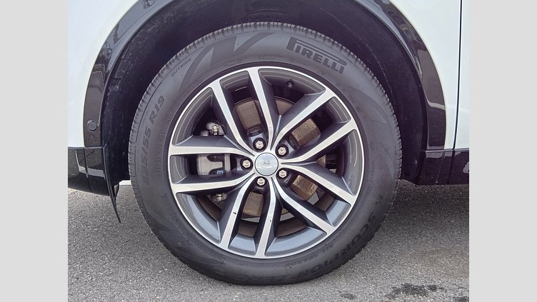 2024 認定中古車 Land Rover Discovery Sport フジホワイト P250（ガソリン） 標準ホイール DYNAMIC SE