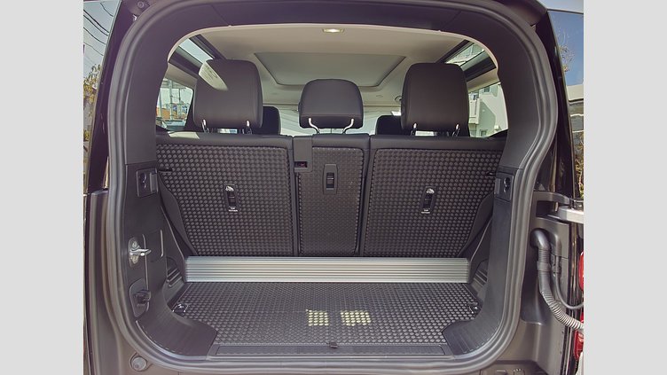 2023 認定中古車 Land Rover Defender 90 アイガーグレイ P300 AWD（AT） S