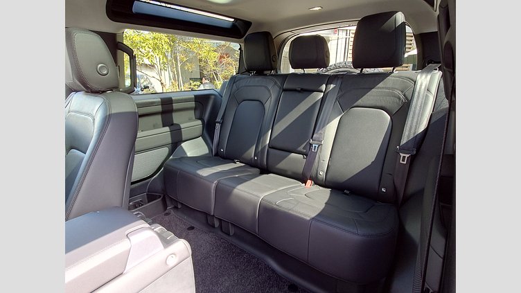 2023 認定中古車 Land Rover Defender 90 アイガーグレイ P300 AWD（AT） S