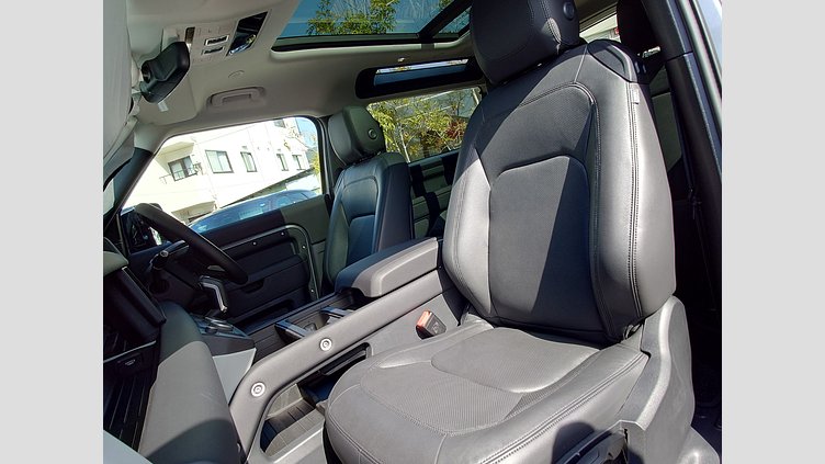 2023 認定中古車 Land Rover Defender 90 アイガーグレイ P300 AWD（AT） S