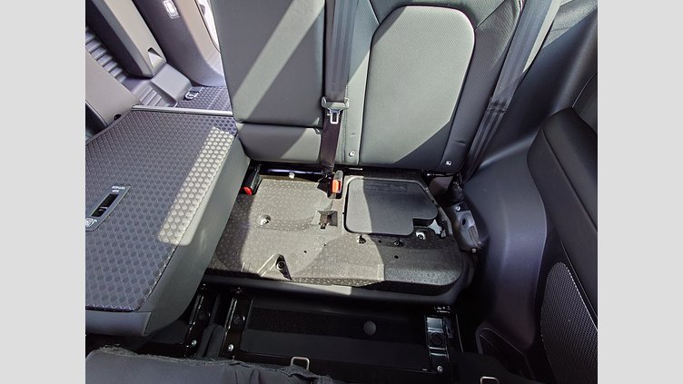 2023 認定中古車 Land Rover Defender 90 アイガーグレイ P300 AWD（AT） S