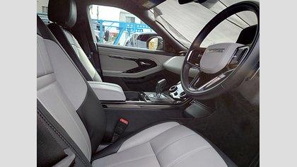 Range Rover Evoque 29