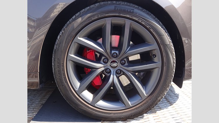 2022 認定中古車 Land Rover Range Rover Sport Charente Grey 3.0リッター6気筒300PSターボチャージドディーゼルMHEV（オートマチック） DYNAMIC S