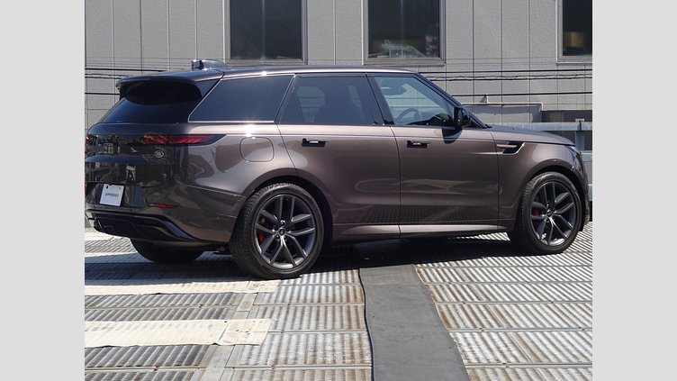 2022 認定中古車 Land Rover Range Rover Sport Charente Grey 3.0リッター6気筒300PSターボチャージドディーゼルMHEV（オートマチック） DYNAMIC S