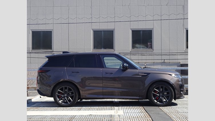 2022 認定中古車 Land Rover Range Rover Sport Charente Grey 3.0リッター6気筒300PSターボチャージドディーゼルMHEV（オートマチック） DYNAMIC S