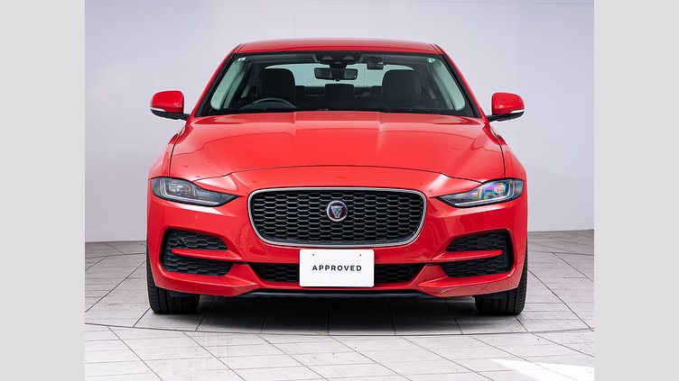 2019 認定中古車 Jaguar XE カルデラレッド D180 RWD AUTOMATIC S D180