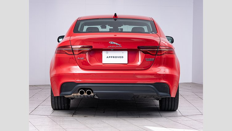 2019 認定中古車 Jaguar XE カルデラレッド D180 RWD AUTOMATIC S D180