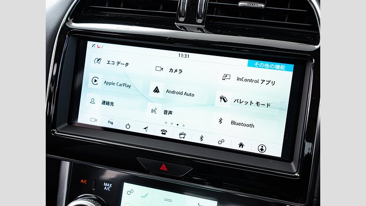 2019 認定中古車 Jaguar XE カルデラレッド D180 RWD AUTOMATIC S D180