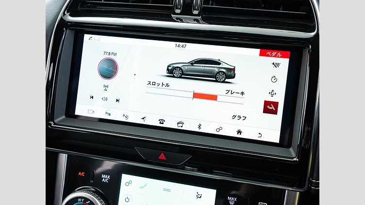 2019 認定中古車 Jaguar XE ユーロンホワイト P250 RWD AUTOMATIC R-DYNAMIC SE　P250