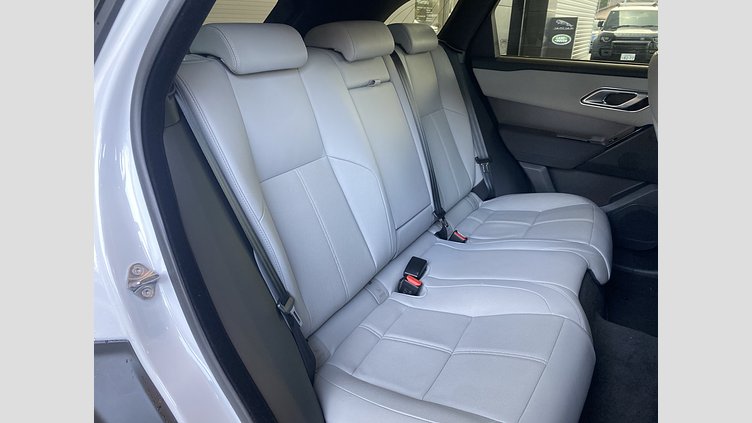 2023 認定中古車 Land Rover Range Rover Velar オストゥーニパールホワイト P400eプラグインハイブリッド（ガソリン） Standard Wheelbase Dynamic SE