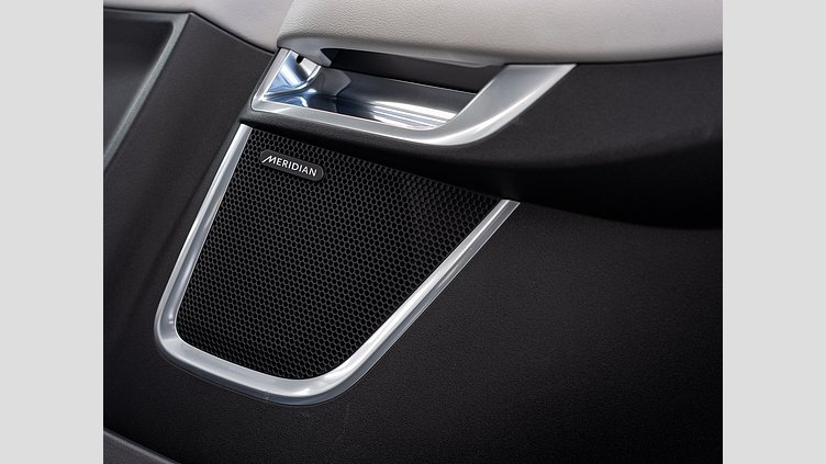 2023 認定中古車 Jaguar E-Pace カルパチアングレイ P250 AWD（オートマチック） R-DYNAMIC SE　P250