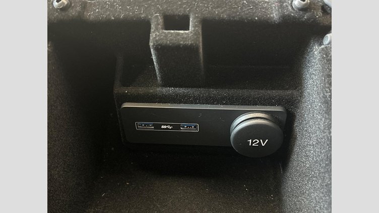 2018 認定中古車 Land Rover Range Rover Evoque Yulong White 2.0 litre i4P​ ランドマークエディション