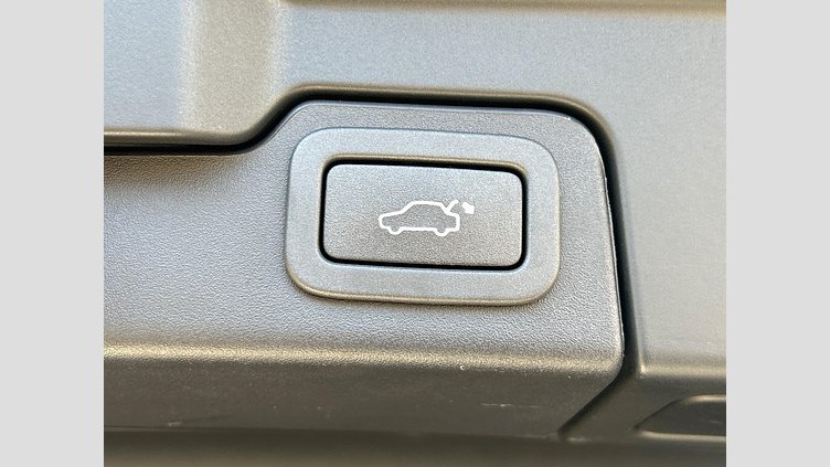 2018 認定中古車 Land Rover Range Rover Evoque Yulong White 2.0 litre i4P​ ランドマークエディション