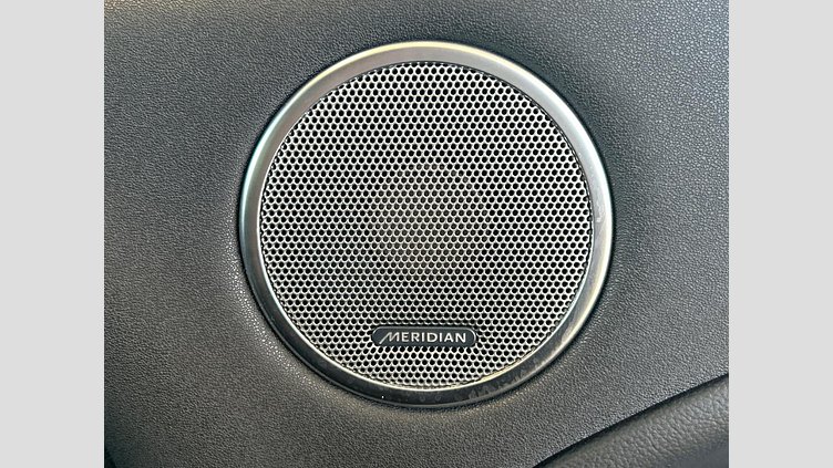 2018 認定中古車 Land Rover Range Rover Evoque Yulong White 2.0 litre i4P​ ランドマークエディション