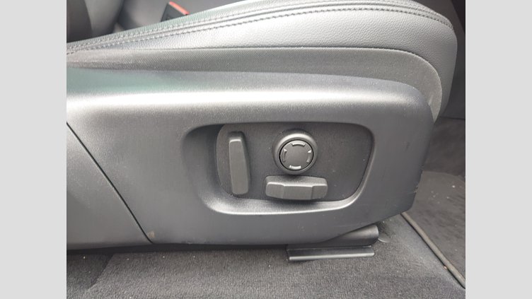 2024 認定中古車 Land Rover Range Rover Evoque フジホワイト P200（ガソリン） スタンダードホイールベース S