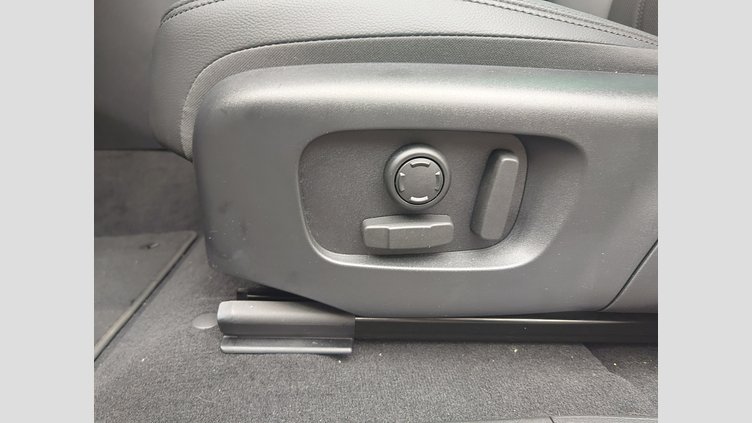 2024 認定中古車 Land Rover Range Rover Evoque フジホワイト P200（ガソリン） スタンダードホイールベース S