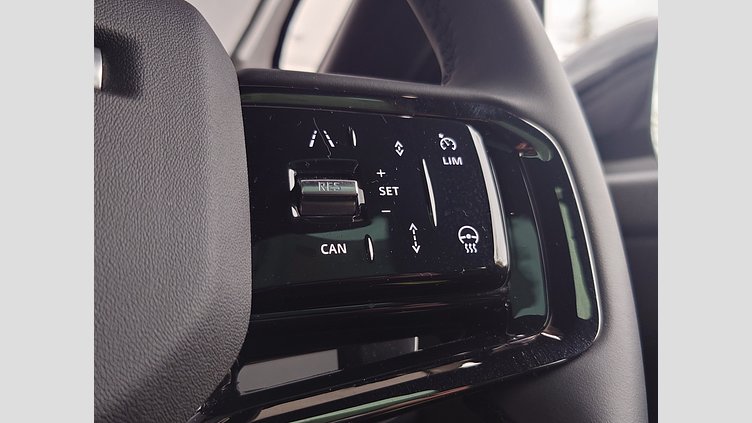 2024 認定中古車 Land Rover Range Rover Evoque フジホワイト P200（ガソリン） スタンダードホイールベース S