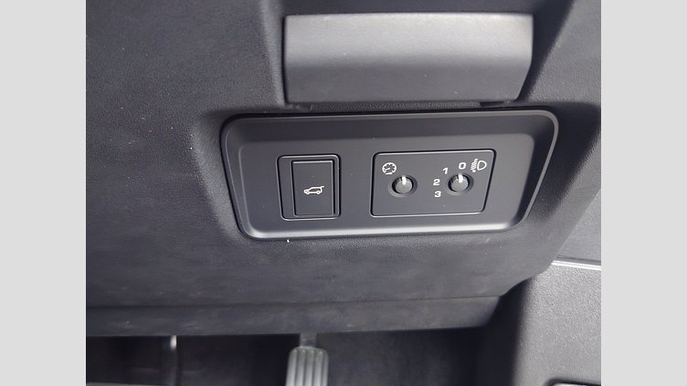 2024 認定中古車 Land Rover Range Rover Evoque フジホワイト P200（ガソリン） スタンダードホイールベース S