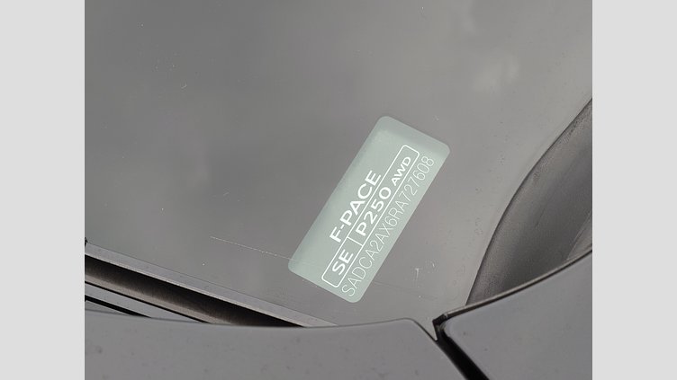 2023 認定中古車 Jaguar F-Pace サントリーニブラック P250 AWD（オートマチック） R-DYNAMIC SE