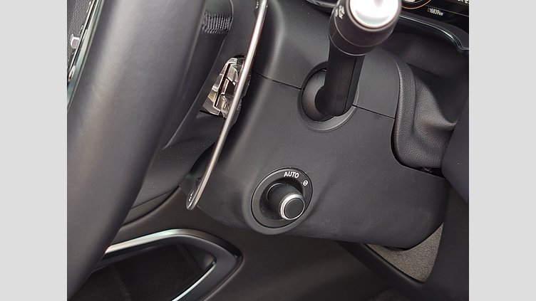 2023 認定中古車 Jaguar F-Pace サントリーニブラック P250 AWD（オートマチック） R-DYNAMIC SE