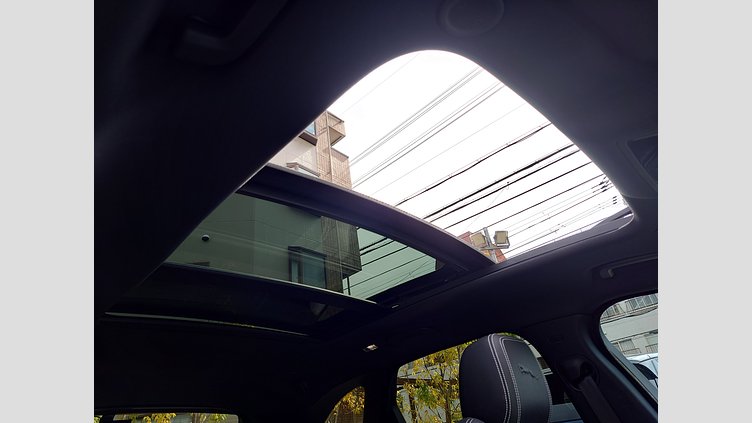 2023 認定中古車 Jaguar F-Pace サントリーニブラック P250 AWD（オートマチック） R-DYNAMIC SE