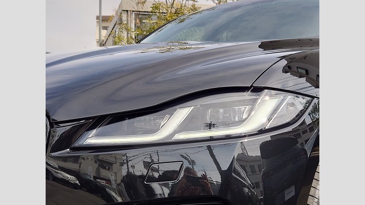 2023 認定中古車 Jaguar F-Pace サントリーニブラック P250 AWD（オートマチック） R-DYNAMIC SE
