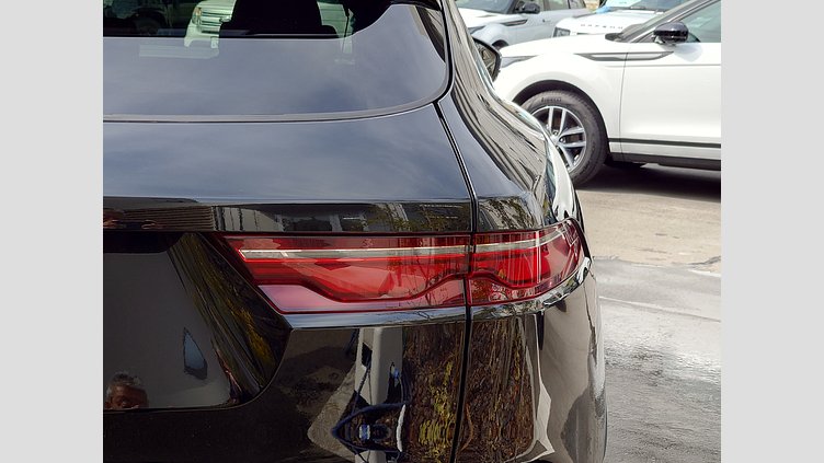 2023 認定中古車 Jaguar F-Pace サントリーニブラック P250 AWD（オートマチック） R-DYNAMIC SE