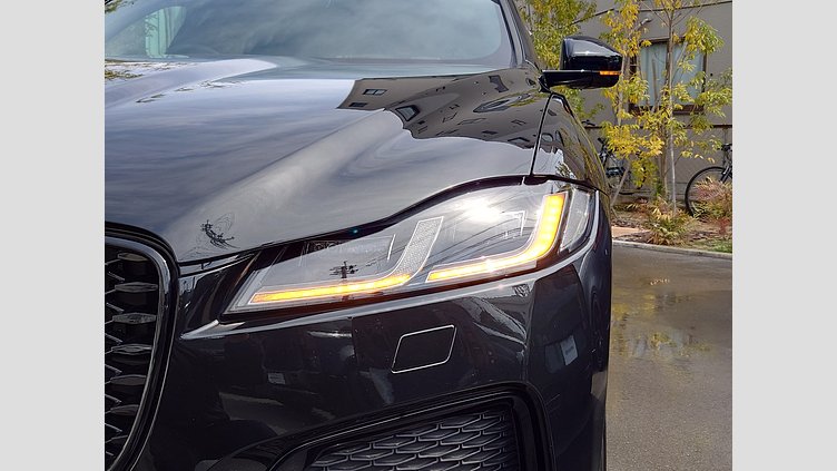 2023 認定中古車 Jaguar F-Pace サントリーニブラック P250 AWD（オートマチック） R-DYNAMIC SE