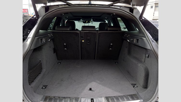 2023 認定中古車 Jaguar F-Pace サントリーニブラック P250 AWD（オートマチック） R-DYNAMIC SE