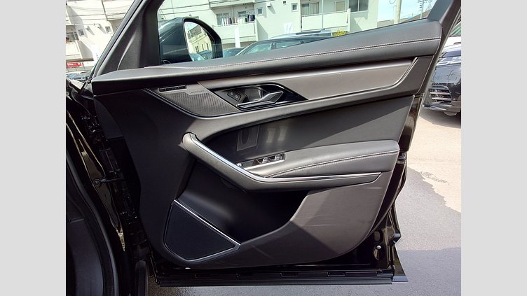 2023 認定中古車 Jaguar F-Pace サントリーニブラック P250 AWD（オートマチック） R-DYNAMIC SE