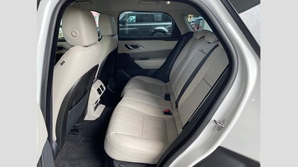 Range Rover Velar 35